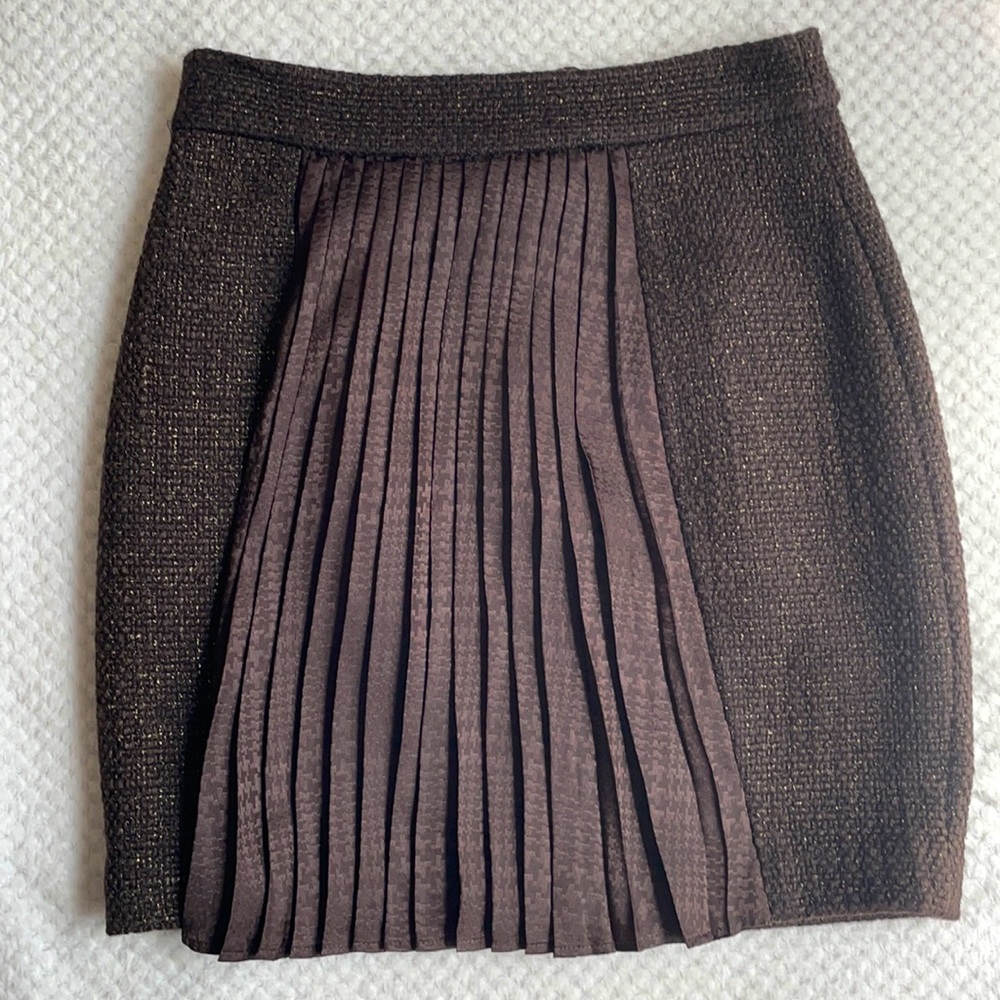 0 2BRych brown wool knit shirt w pleated houndstooth front